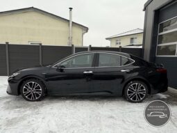 
										TOYOTA CAMRY Hybrid full									
