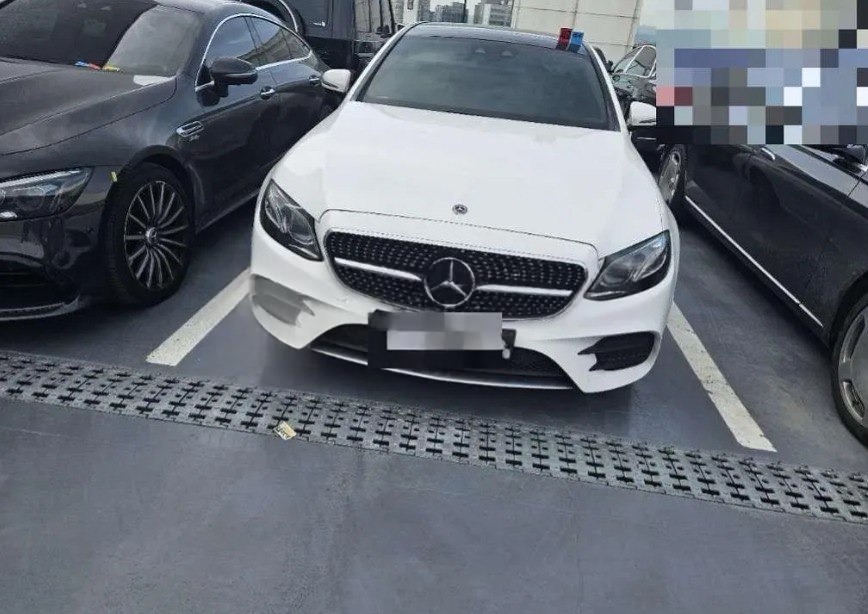 MERCEDES BENZ E350