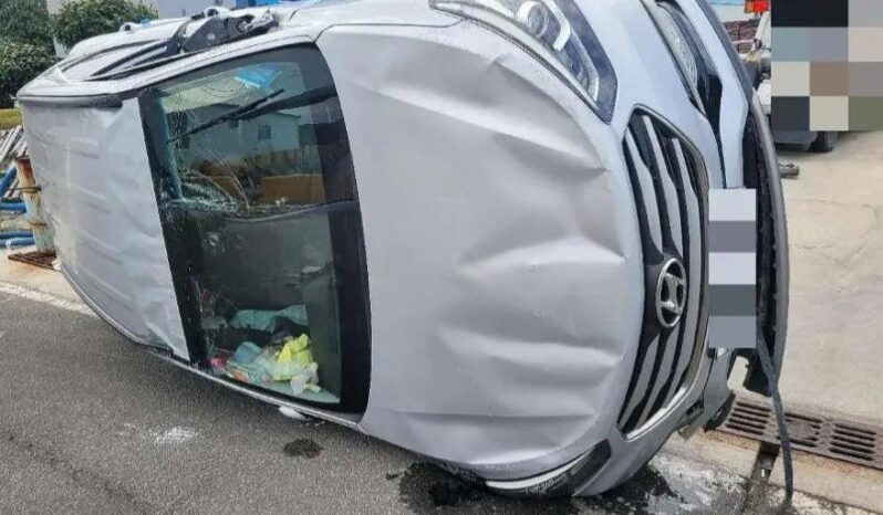 
								HYUNDAI SANTA FE full									