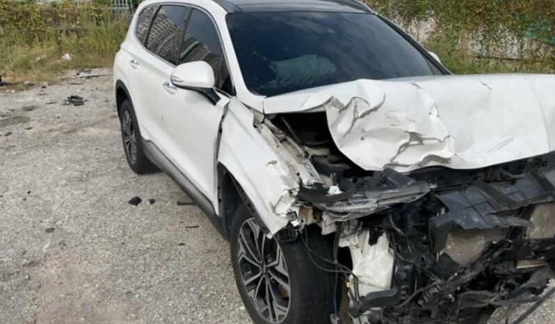 
								HYUNDAI SANTA FE full									