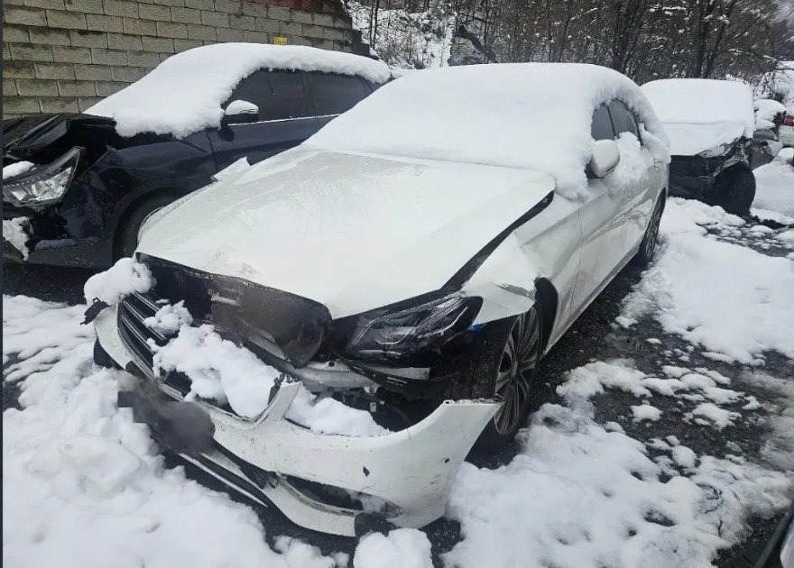 MERCEDES BENZ E400