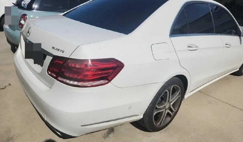 
								MERCEDES BENZ E250 CDI BLUETEC full									