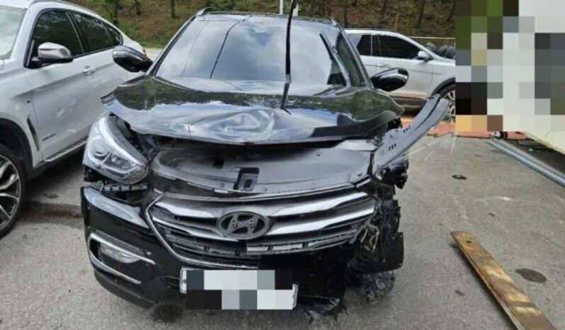 
								HYUNDAI SANTA FE full									