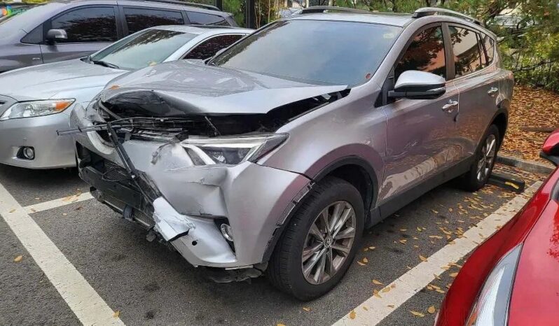 
								TOYOTA RAV 4 full									