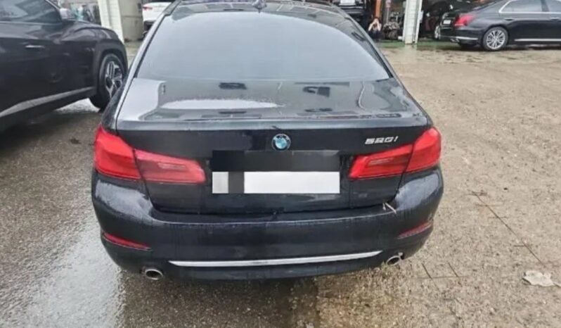 
								BMW 520i full									