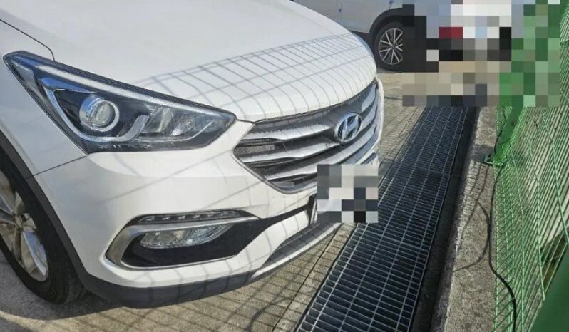 
								HYUNDAI SANTA FE full									