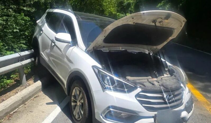 
								HYUNDAI SANTA FE full									