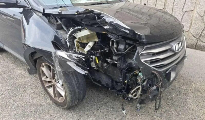 
								HYUNDAI SANTA FE full									