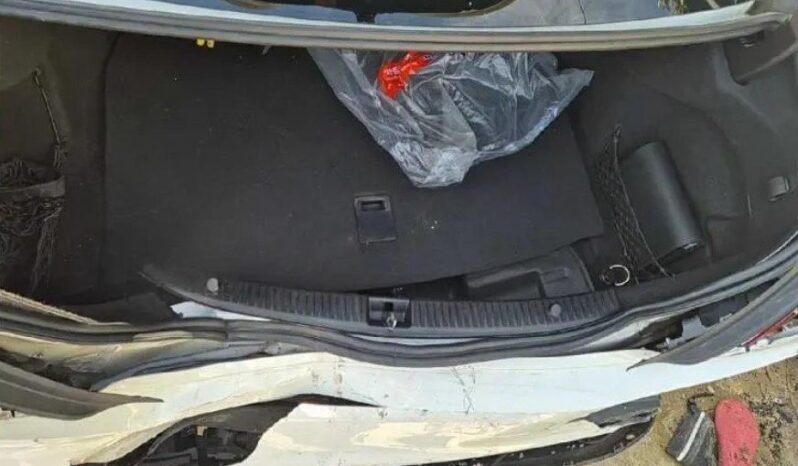 
								MERCEDES BENZ C 200d full									