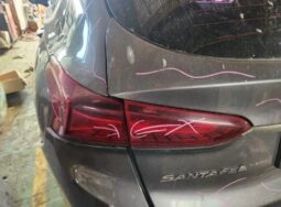 
										HYUNDAI SANTA FE full									