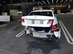 
										MERCEDES E300 4Matic full									