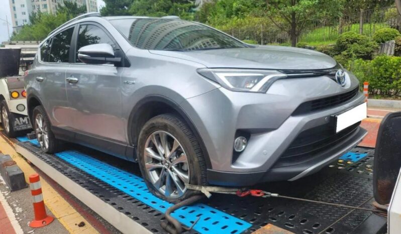 
								TOYOTA RAV 4 full									