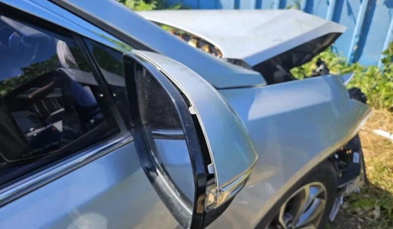 
								HYUNDAI SANTA FE full									