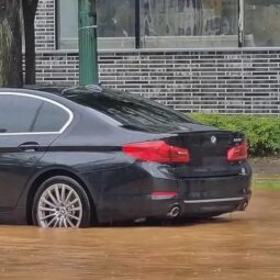 
										BMW 520i full									