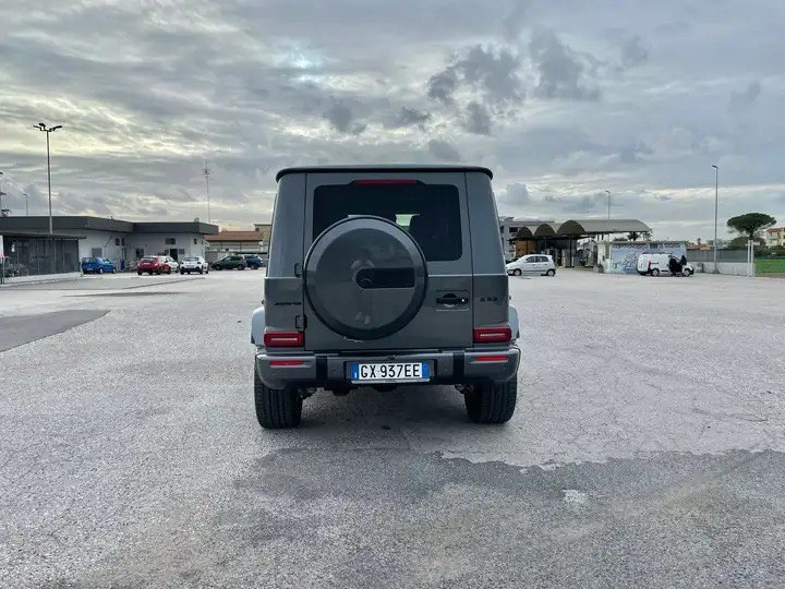 MERCEDES BENZ G63