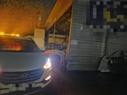 
										HYUNDAI SANTA FE full									