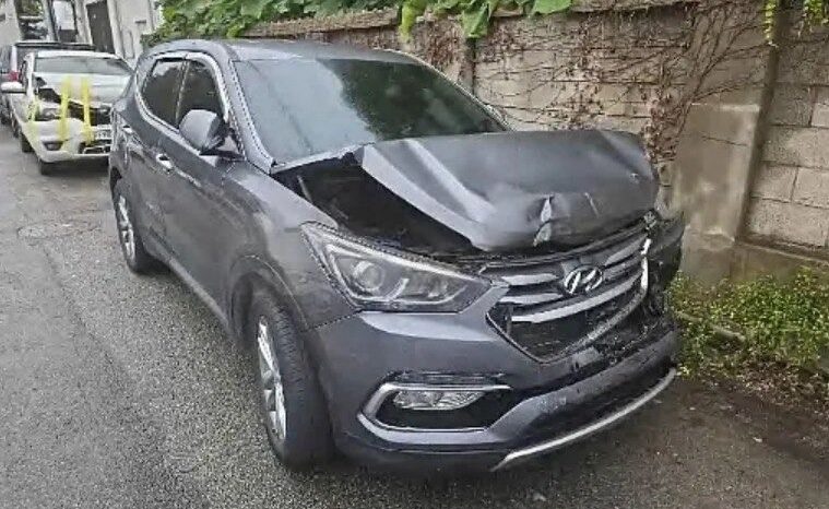 
								HYUNDAI SANTA FE full									