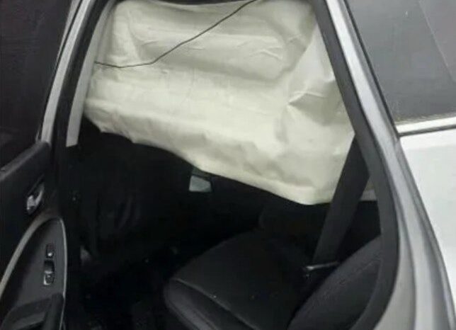 
								HYUNDAI SANTA FE full									