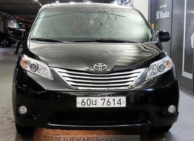 
								Toyota Sienna full									