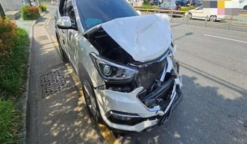 
								HYUNDAI SANTA FE full									