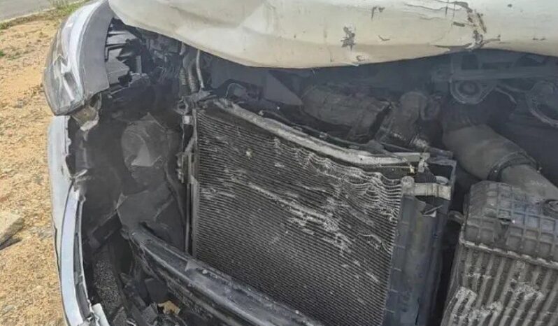 
								HYUNDAI SANTA FE full									