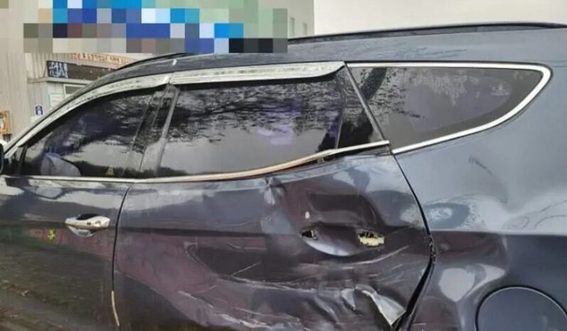
								HYUNDAI SANTA FE full									