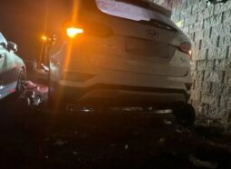 
										HYUNDAI SANTA FE full									