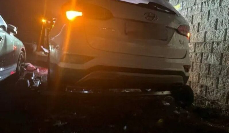
								HYUNDAI SANTA FE full									