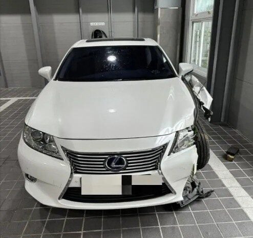 
								LEXUS ES300h full									