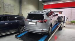 
										TOYOTA RAV 4 full									