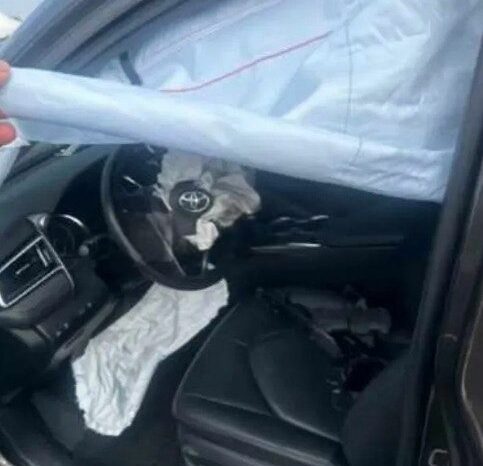
								TOYOTA CAMRY full									