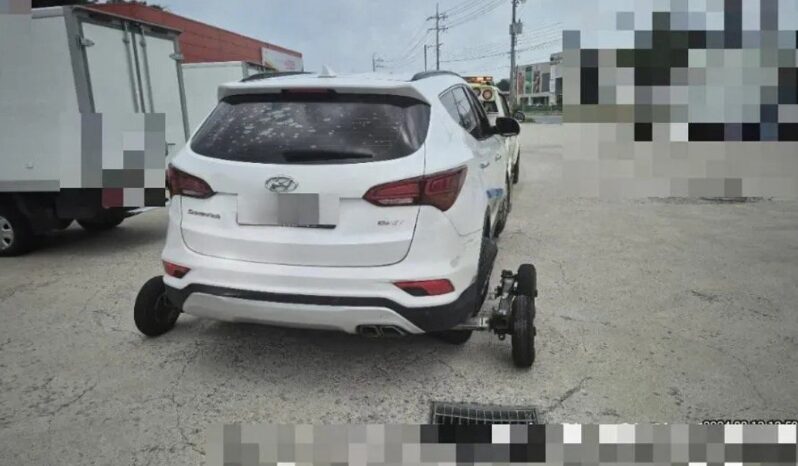 
								HYUNDAI SANTA FE full									