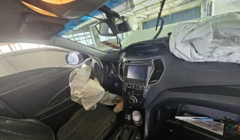 
								HYUNDAI SANTA FE full									