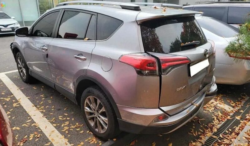 
								TOYOTA RAV 4 full									
