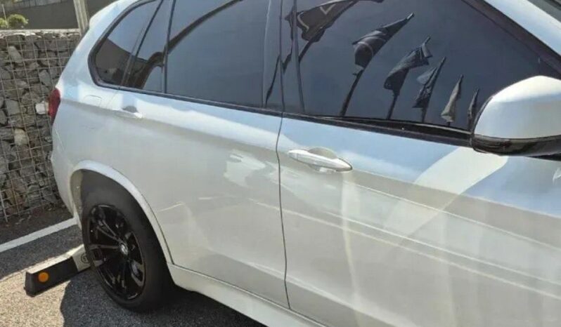 
								BMW X5 Xdrive30d full									