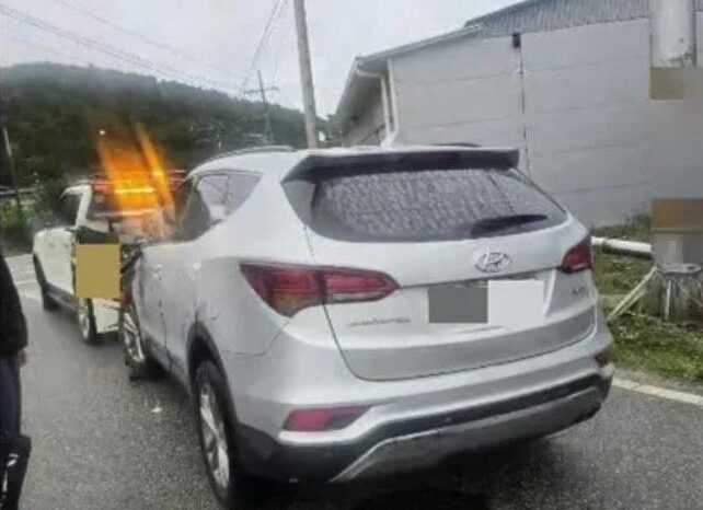 
								HYUNDAI SANTA FE full									