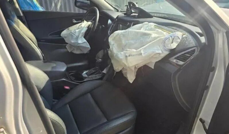 
								HYUNDAI SANTA FE full									