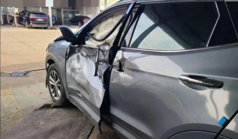 
								HYUNDAI SANTA FE full									