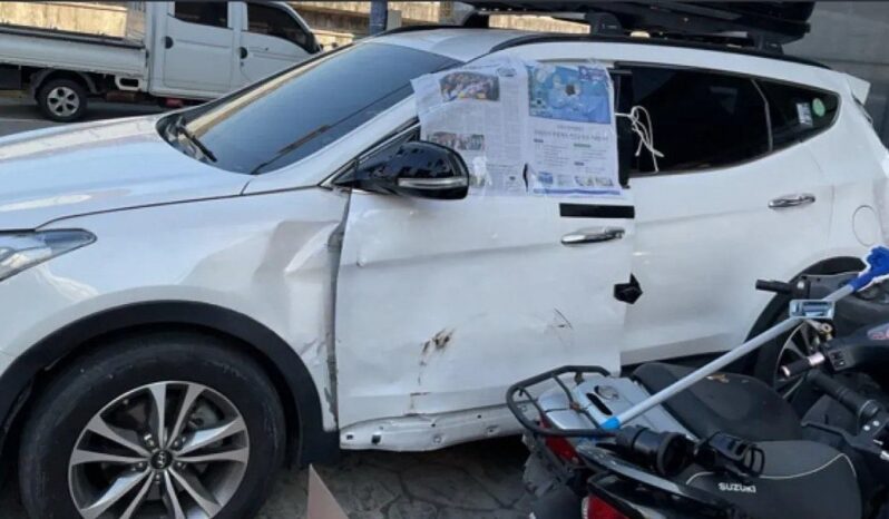 
								HYUNDAI SANTA FE full									