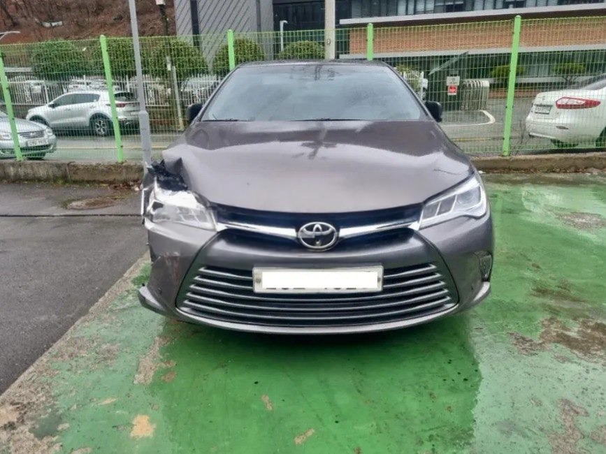 TOYOTA CAMRY