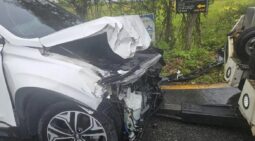 
										HYUNDAI SANTA FE full									