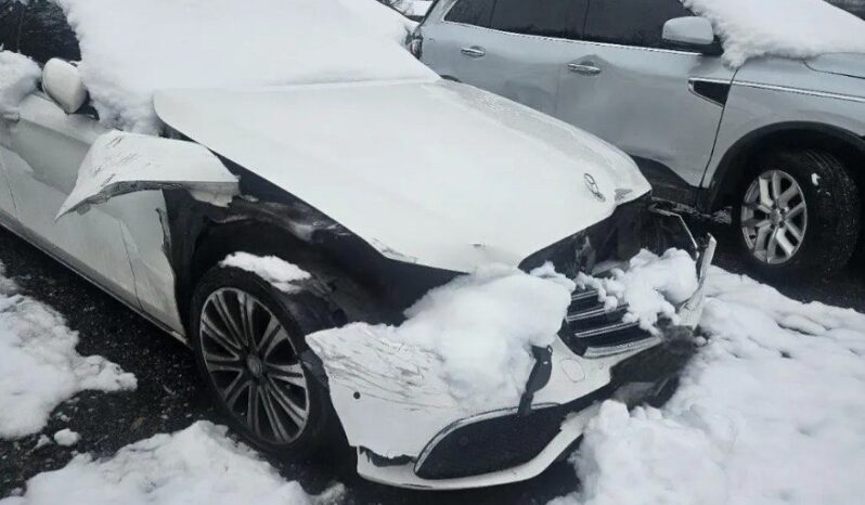 
								MERCEDES BENZ E400 full									