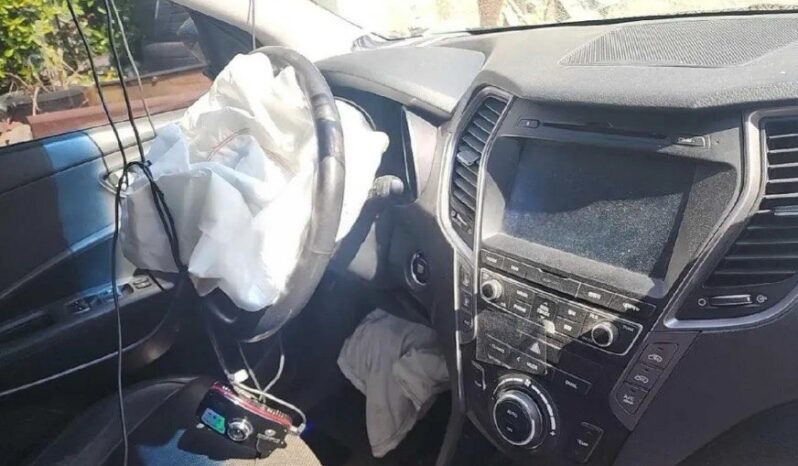 
								HYUNDAI SANTA FE full									