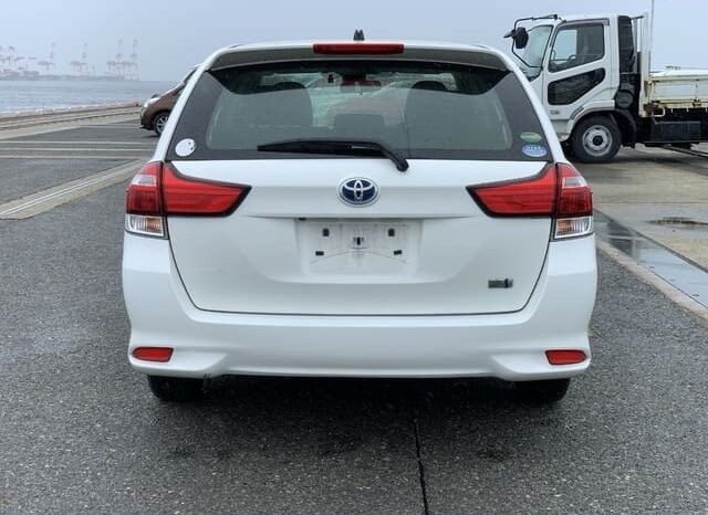 
								TOYOTA Corolla Fielder Hybrid full									