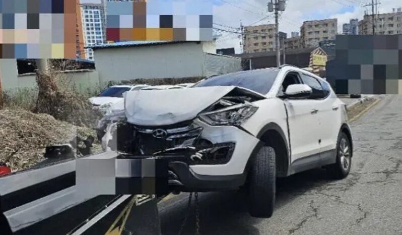
								HYUNDAI SANTA FE full									