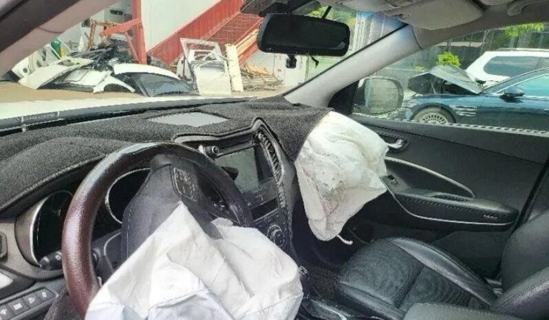 
								HYUNDAI SANTA FE full									