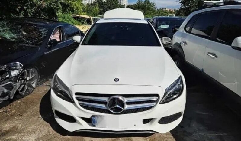 
								MERCEDES BENZ C 200d full									