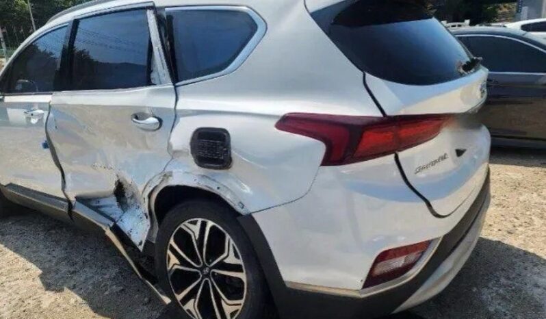 
								HYUNDAI SANTA FE full									