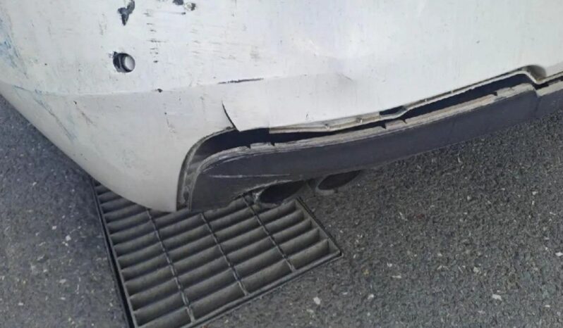 
								BMW 520d Xdrive full									