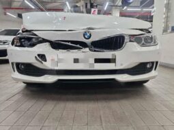 
										BMW 320d Xdrive full									